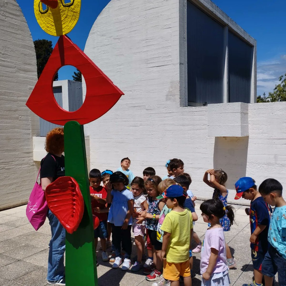 Escola Tabor (@escolataborbcn) on Twitter photo Els infants d'I4 hem fet una visita al museu de Joan Miró. Hem pogut veure els treballs de l'artista que hem anat treballant aquest trimestre! <a href="/fundaciomiro/">Fundació Joan Miró, Barcelona</a>
#SomTabor18 Els infants d'I4 hem fet una visita al museu de Joan Miró. Hem pogut veure els treballs de l'artista que hem anat treballant aquest trimestre! <a href="/fundaciomiro/">Fundació Joan Miró, Barcelona</a>
#SomTabor18