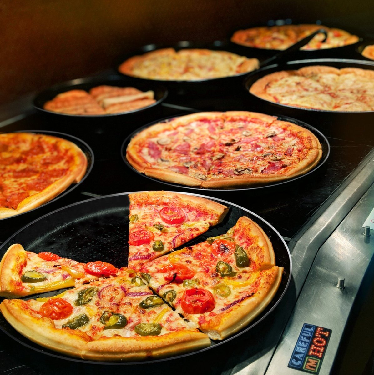 pizzahutuk tweet picture