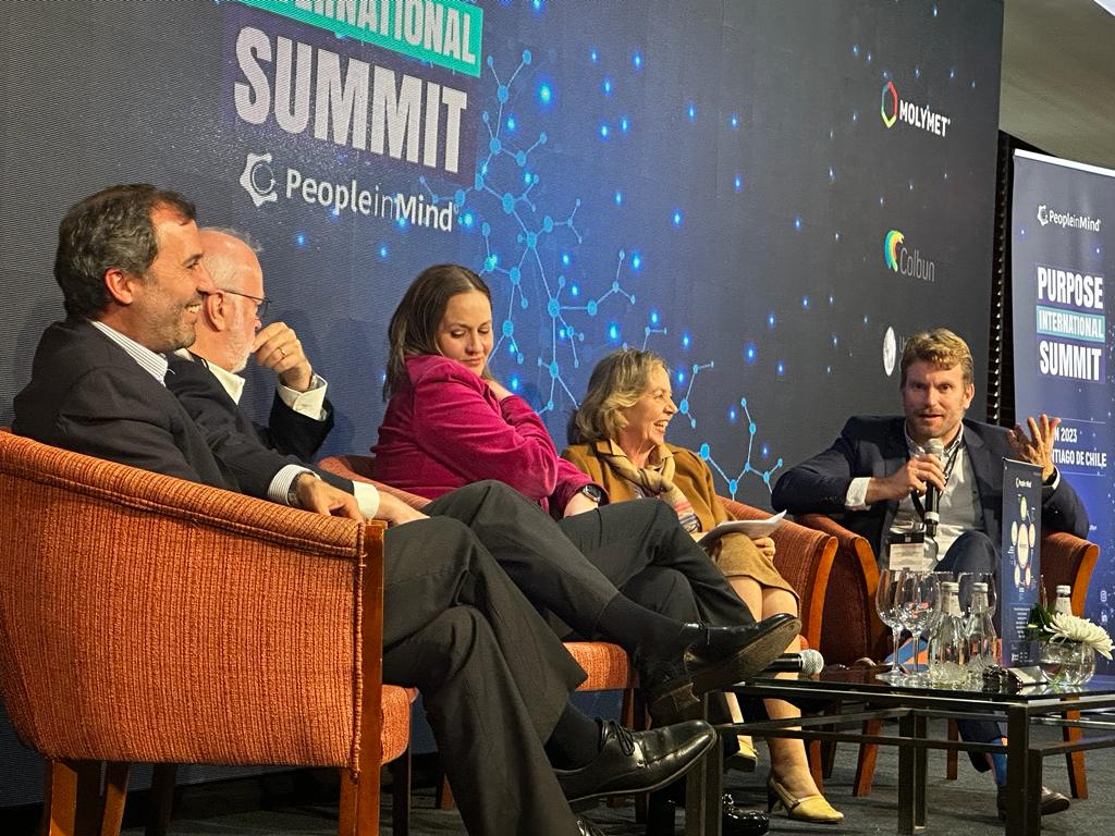 ColbunEnergia's tweet photo. En el evento, José Ignacio se refirió al reciente proceso de definición del propósito de Colbún, donde participaron más de un 80% de sus trabajadores y otros stakeholders, el que conecta con nuestra estrategia y nos ayudará a orientar el futuro de Colbún 🔜📈.
#SumemosEnergía https://t.co/f4SqZ4LwQa