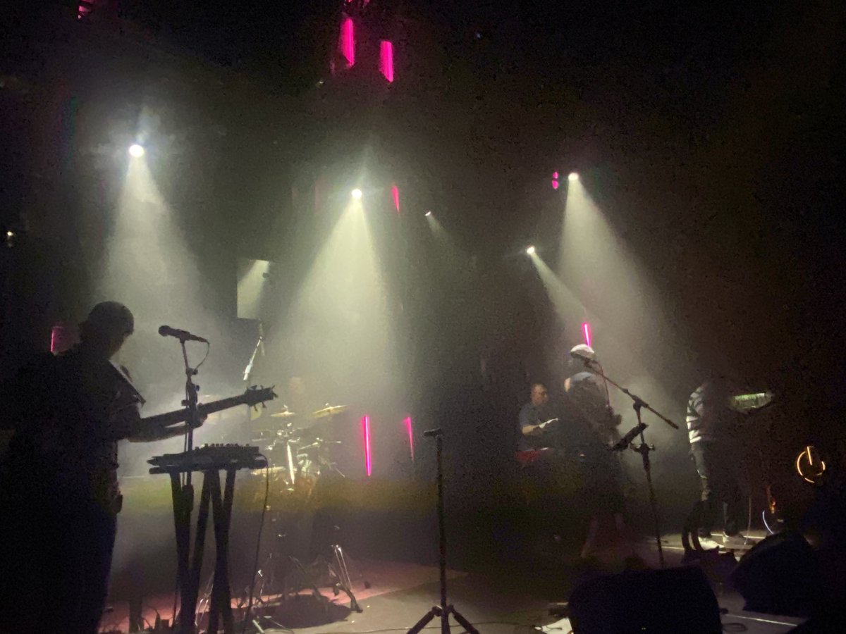 <a href="/cumbuscemaat/">Cümbüş Cemaat</a> kalp ben