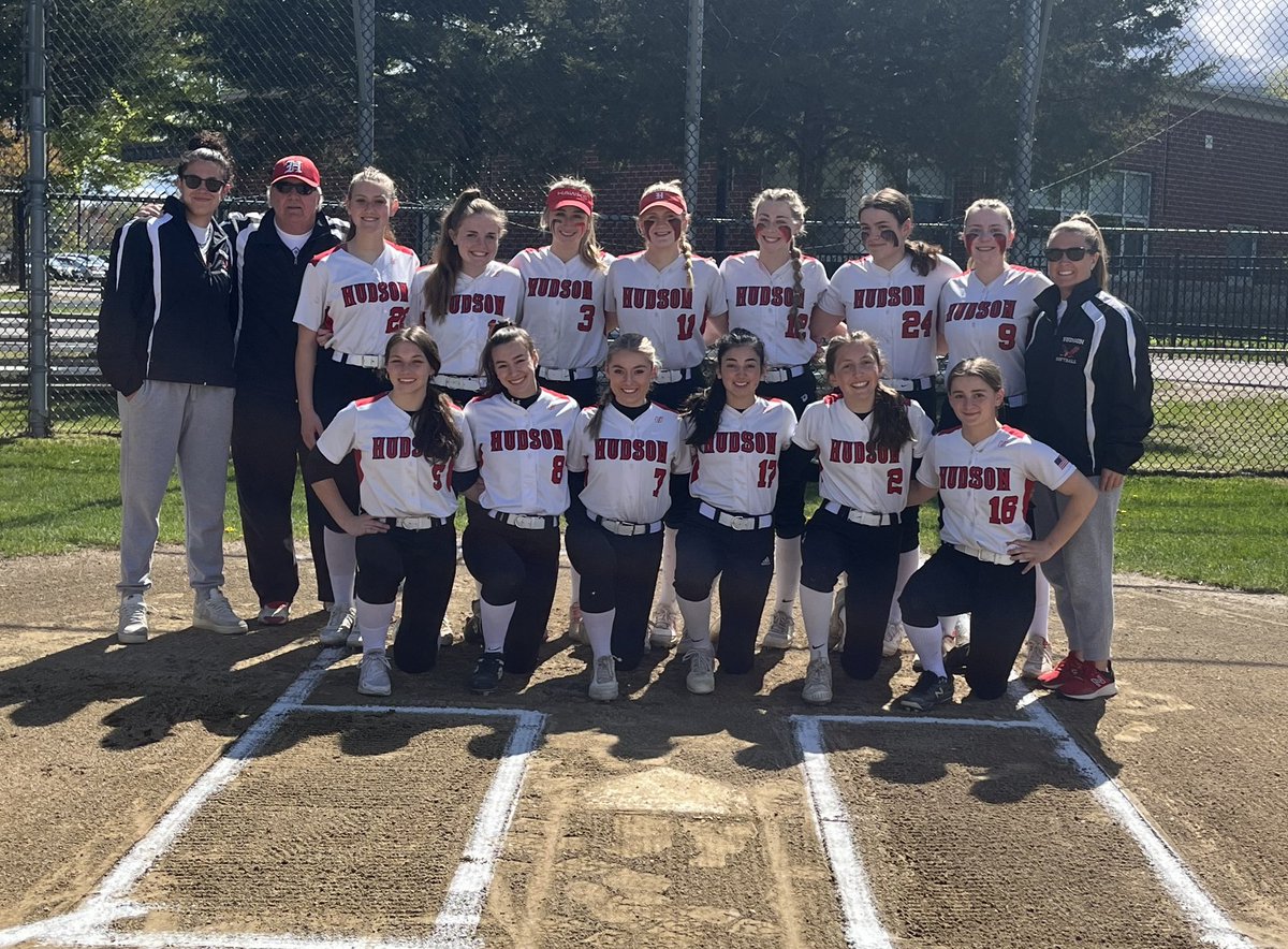 So proud of these girls for making it back to the Elite 8! Friday night, Hawks vs Middleborough, home at 6pm! #hawks #elite8 #letsgo @HHSHawksAD @MIAA033 @MetroWestSports @tgsports