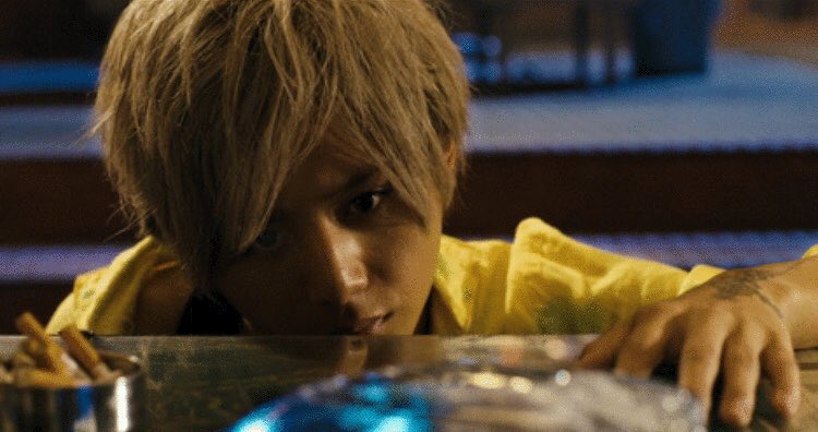 It's from the movie Grasshopper.
Yamada Ryosuke plays the role of Semi, a merciless assassin.