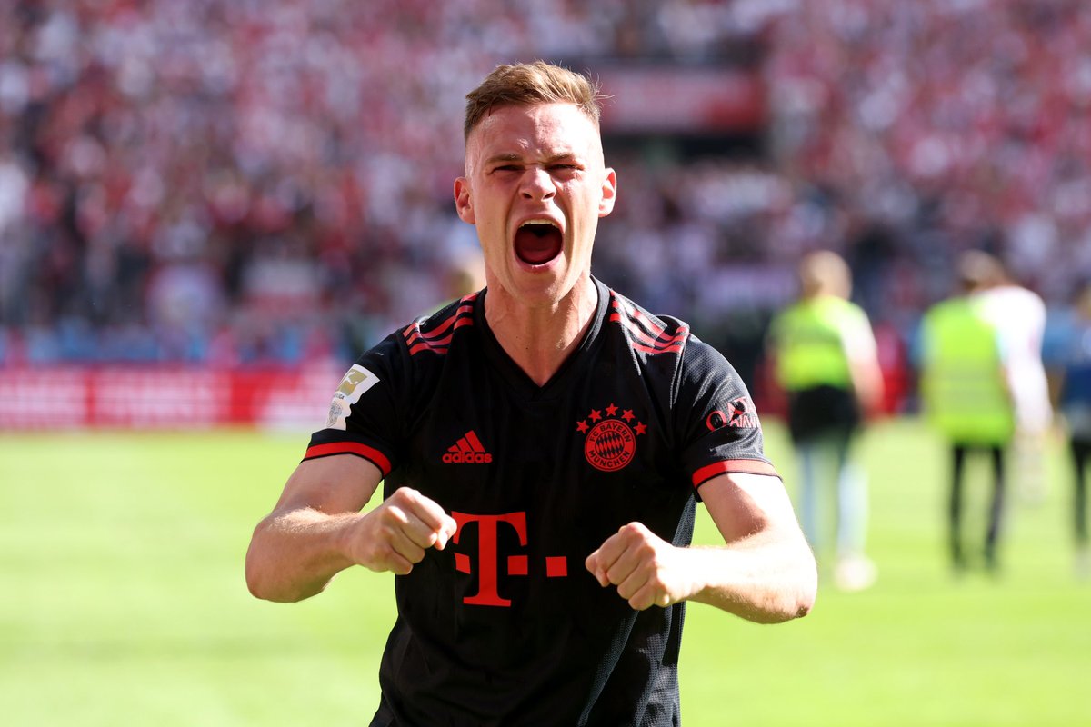 Xavi on Joshua Kimmich: “I talked to him in Qatar, we met at an event and he said he was a fan of me”. 🇩🇪 #FCB

“Barça move? He is under contract with Bayern so it depends on him — look at Lewy for example, he wanted to come”, told Jijantes.