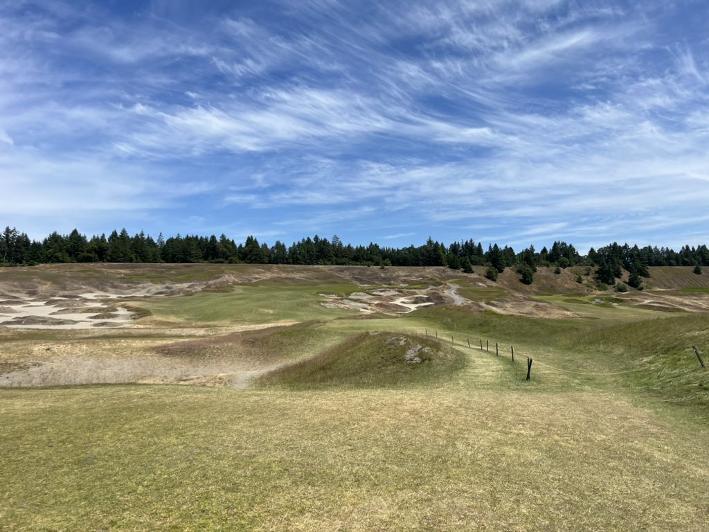 KJGAuthor's tweet photo. An amazing day of golf ⛳️ at #chambersbay complete with an eagle 🦅 on hole 12 and great times with my clients #businesstrip #golf #pga https://t.co/BdiszTaS17