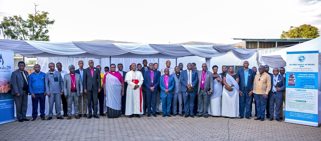#Kwibuka29
The Bible Society of Rwanda commemorated it's #BoardMembers & #Employees who were killed during the 1994 #GenocideAgainstTheTutsi,
The #MemorialService was attended by H.E @KambandaAntoine the BSR Legal Representative and other officials from #Churches & #Organizations