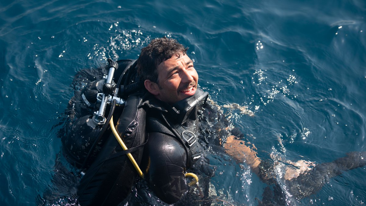 USPACOM's tweet photo. #ICYMI: @USArmy #7thEngineerDiveDetachment performed recovery operations in π»π³.
Working alongside @USCG & @dodpaa, this #JointForce effort spanned 75 days searching for six of the remaining 1,244 Americans unaccounted for in Vietnam. #NeverForgotten
πΈ: Sgt Morgan L. R. Burgess https://t.co/nfFjUGI2vZ