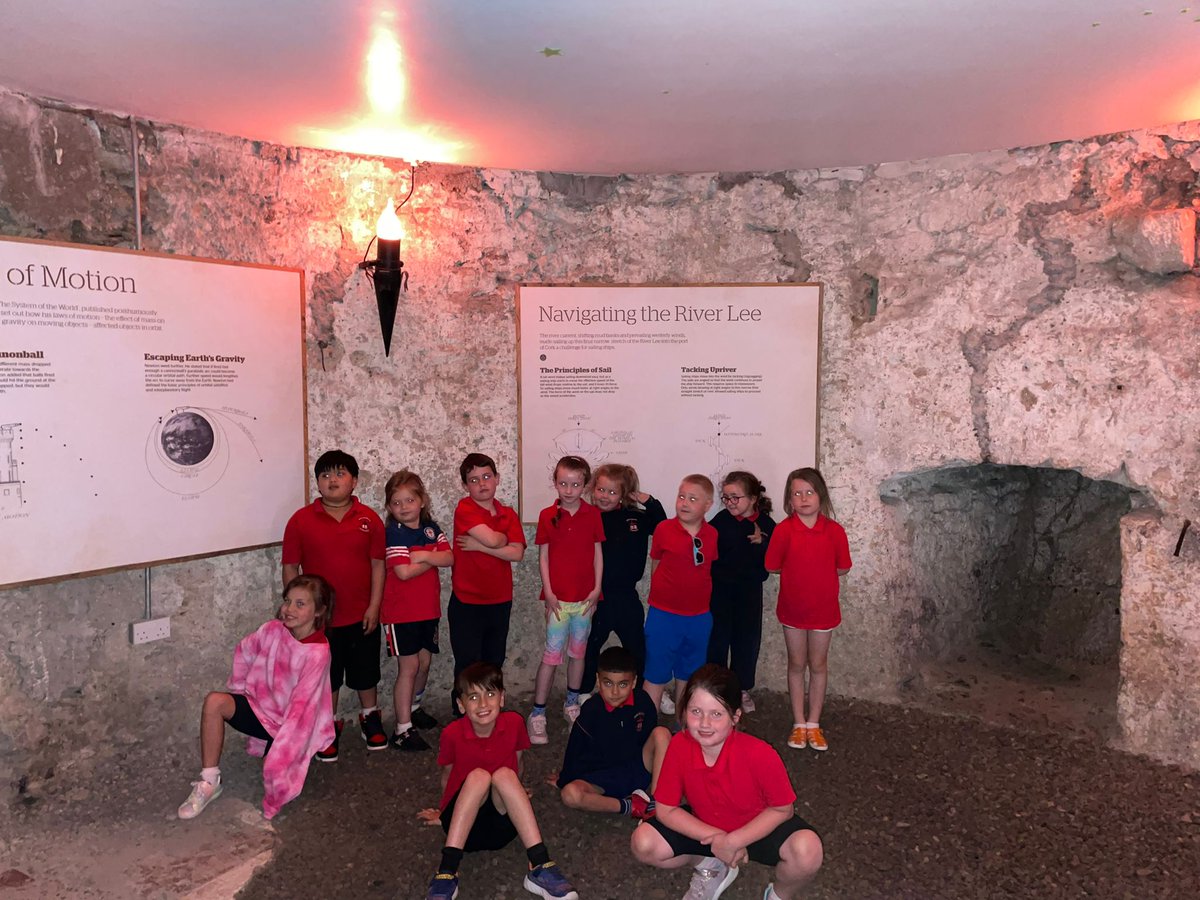 ScoilPadrePio's tweet image. #1stclass launched rockets, built rollercoasters and climbed @blackrockcastle today. An inspiring day if learning. #STEM #Cork