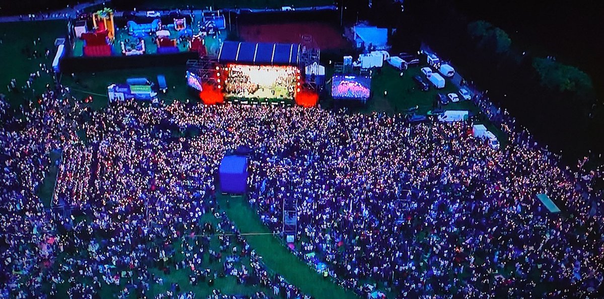 Pawel__1977's tweet image. Koncert Jednego Serca Jednego Ducha #BożeCiało #JSJD #Rzeszów 🎶🎵😍😎