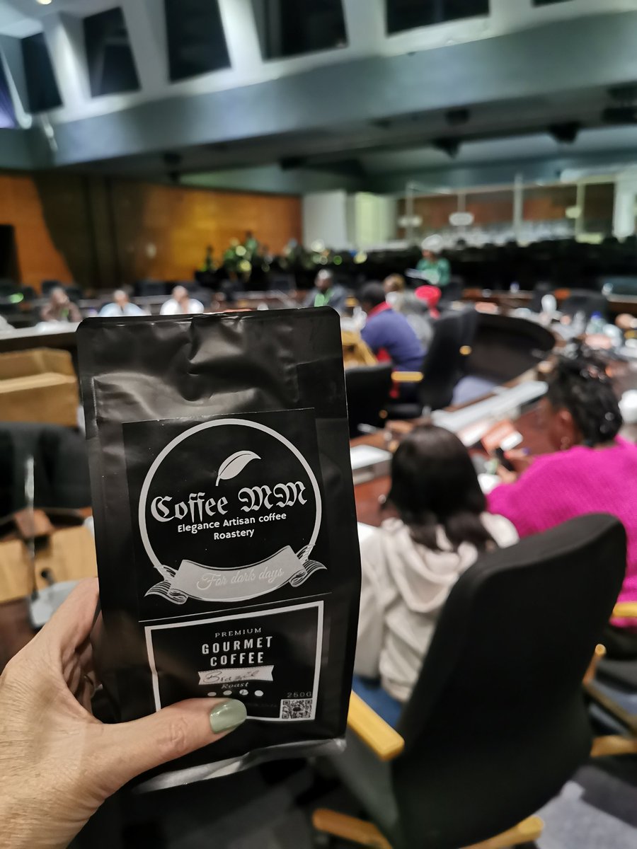 CoffeeMM made its way to the Inaugural Tshwane Youth Climate Action Seminar today as one of the gifts for our speakers and panelists! @MhlengiNgcobo8 is a former Ranyaka Building Business programme participant and we are proud to showcase his products!