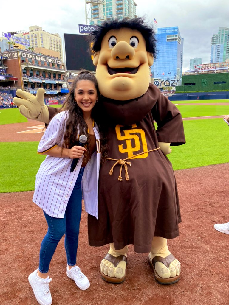 Natalieesako's tweet photo. 🤎💛🤍 https://t.co/S41eb4kLy6