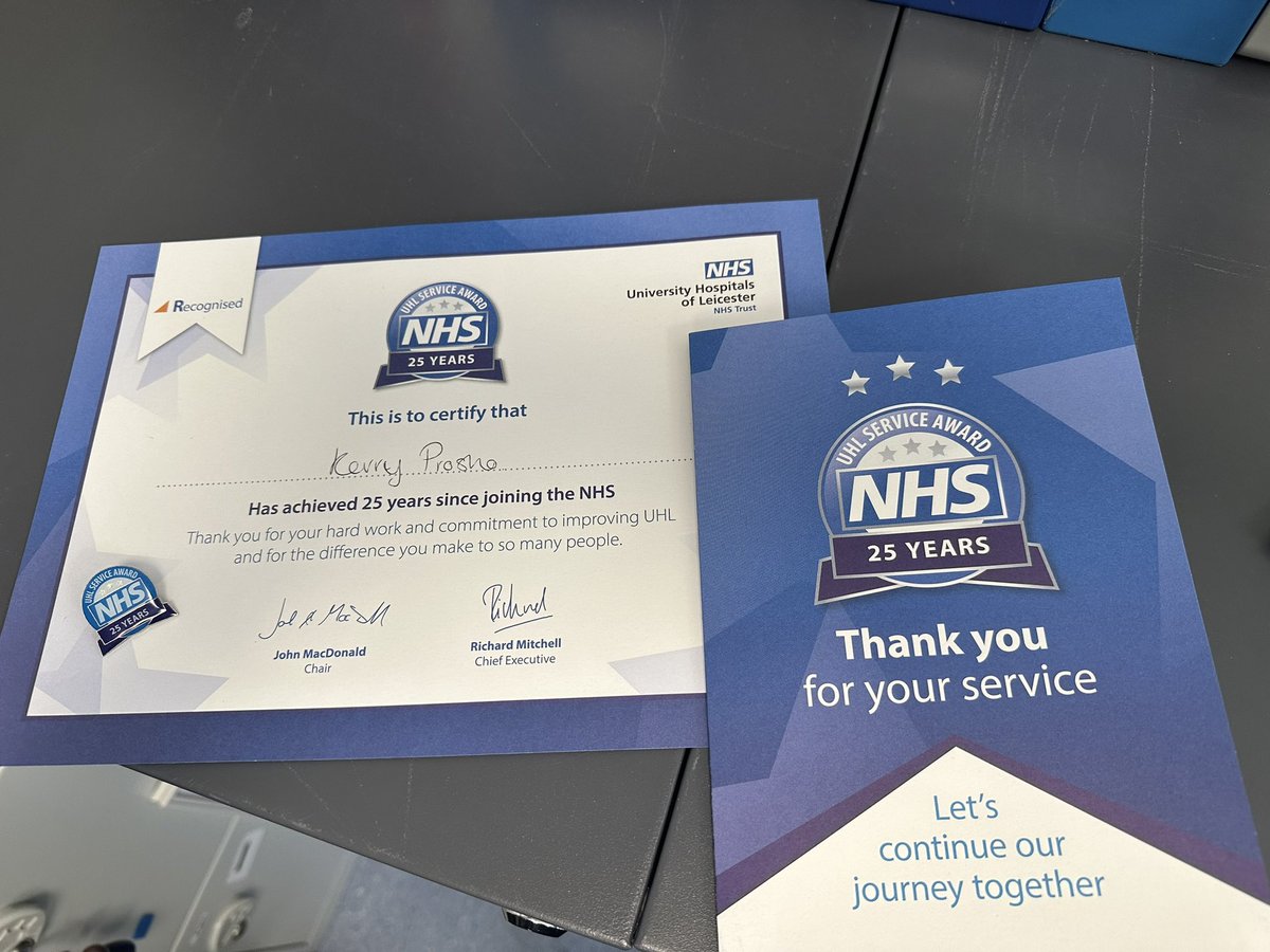 AicuLri's tweet image. Congratulations to Senior Sister Kerry Anne Prosho on receiving her 25yrs service award! Here’s to the next 25yrs!! 🥳😳😆 @Leic_hospital @TeamItaps #project2000