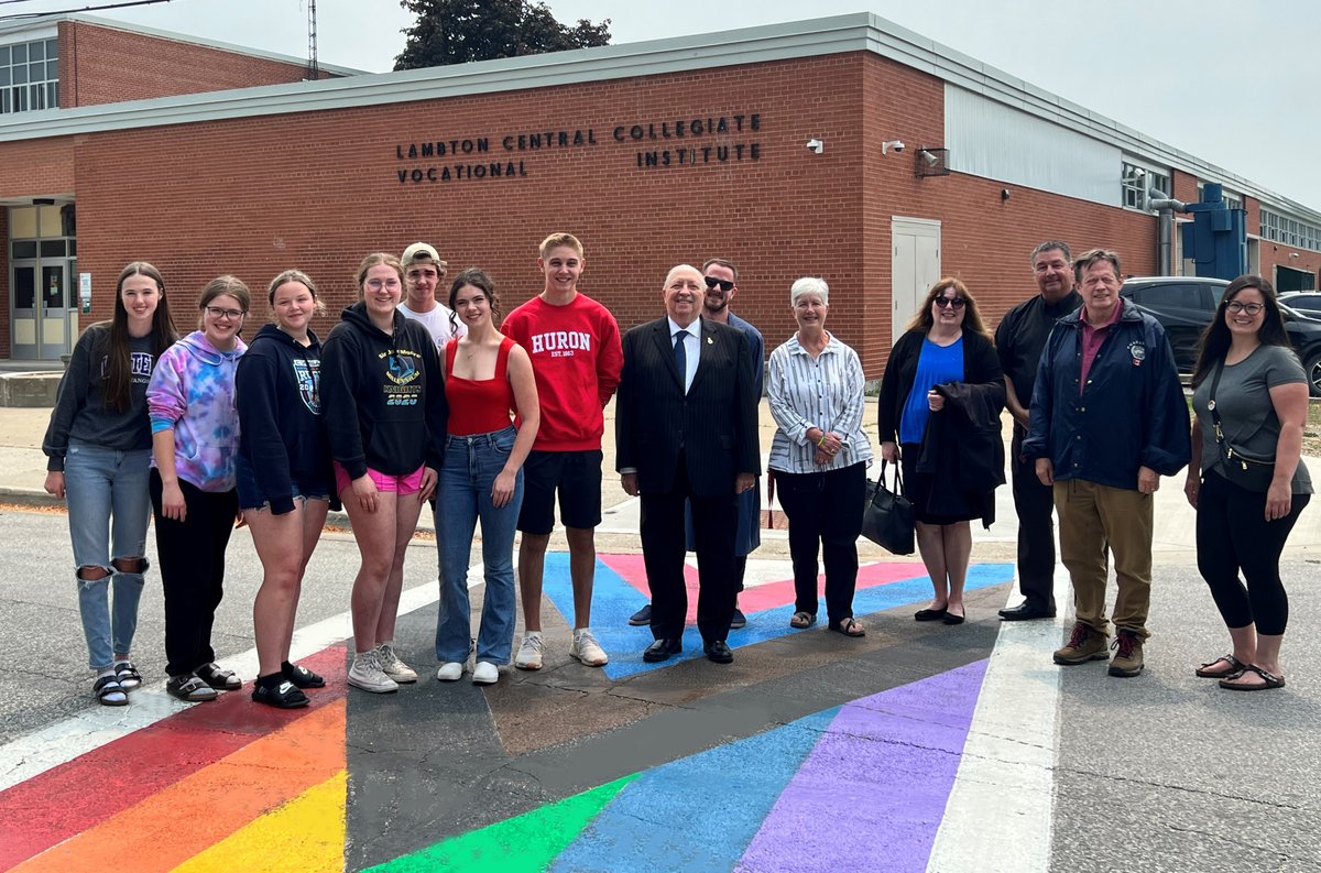 Following student and resident requests, the Town of Petrolia has partnered with Lambton Central Collegiate and Vocational Institute (LCCVI) to install a pride crosswalk in front of the Petrolia high school.