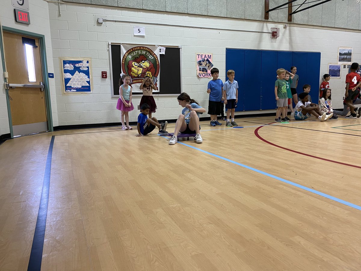 CPESspecialist's tweet photo. Unfortunately Field Day did not work out but 6th grade did an amazing job helping our younger cardinals in specials today! #cpesbelieves https://t.co/wmdiQfXYTa