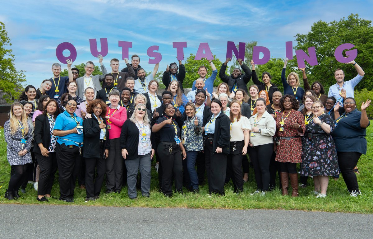 The @CQC recently rated our Forensic Services 'Outstanding' - looking at this picture, it's not hard to see why. What a fab bunch. Why not come and join us: jobs.oxleas.nhs.uk/jobs_emp?emp=74  #GreatPlaceToWork