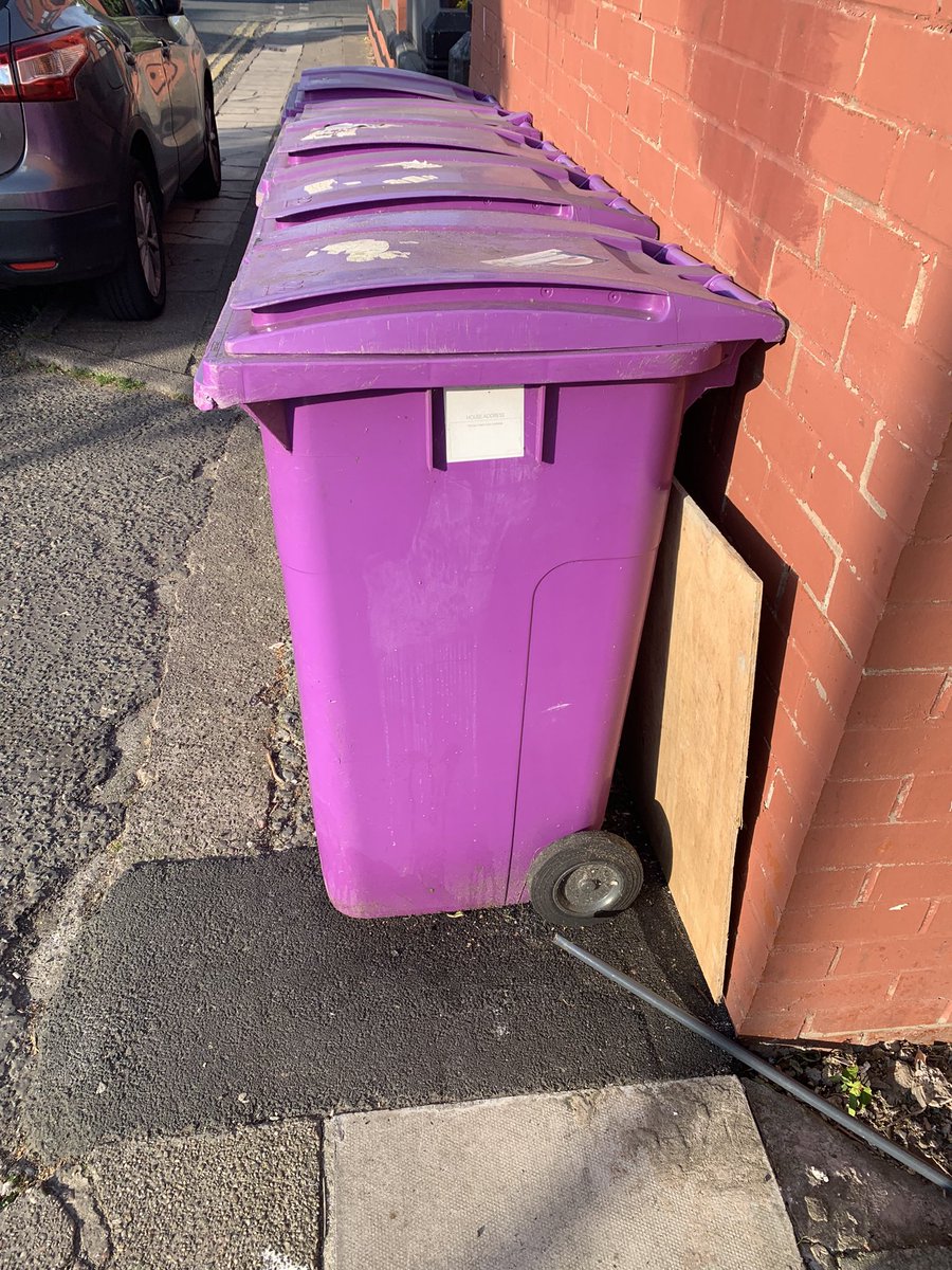 More flytipping dumped behind the wall of bins on Penny Lane by Dovedale Road

Reported to @lpool_LSSL 8469523