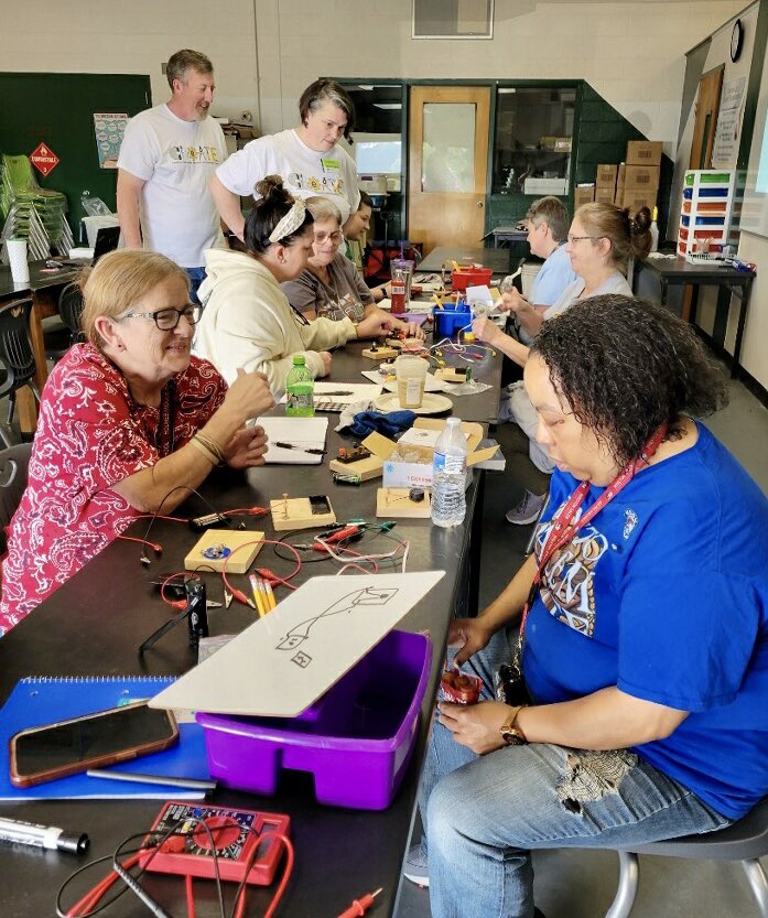 Reidsville Middle (@reidsvillems) on Twitter photo RMS hosted a āMaking in Scienceā Professional Development Session. Middle School Science Teachers learned how the design process can be implemented in their science classes. Participants also made ice core samples, and worked with robotics and circuits. #TeacherNetworking <a href="/RCS_NC/">Rockingham County Schools</a> RMS hosted a āMaking in Scienceā Professional Development Session. Middle School Science Teachers learned how the design process can be implemented in their science classes. Participants also made ice core samples, and worked with robotics and circuits. #TeacherNetworking <a href="/RCS_NC/">Rockingham County Schools</a>