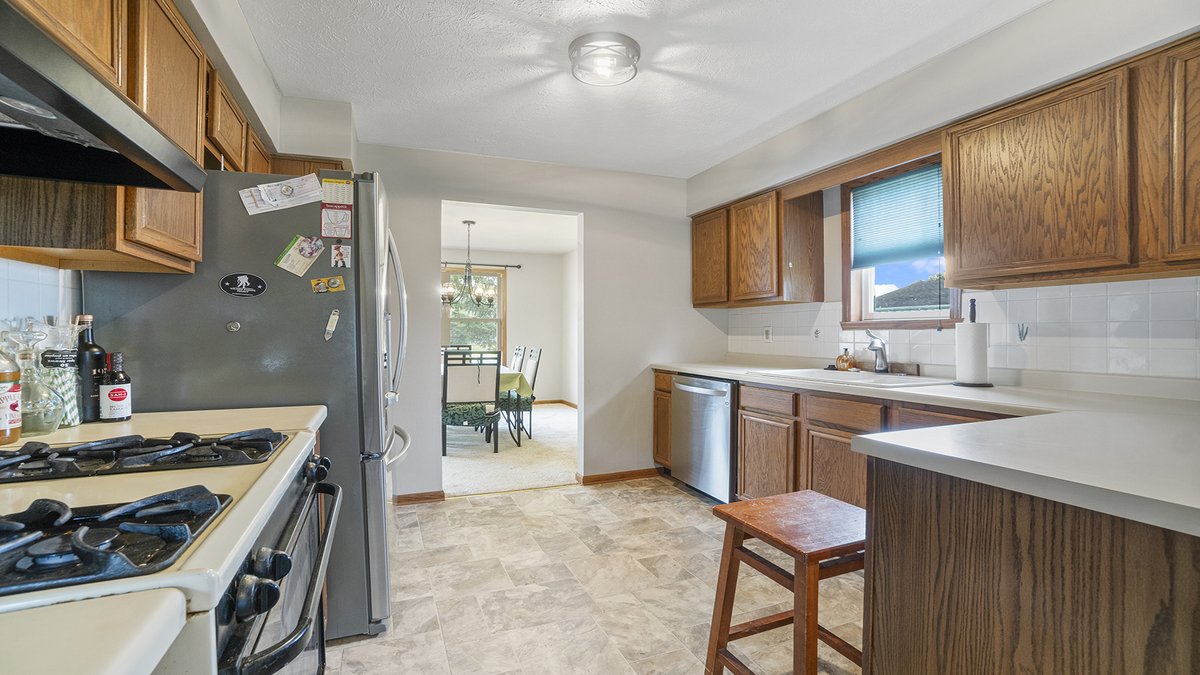 SoldOnToni's tweet photo. 108 Harvest Glenn Drive, #DavisJunction IL, 61020

Charming ranch for sale! 3 Bed / 2 Bath on the market for $219,900. Visit the link to see all the photos or schedule a showing!

https://t.co/yfSvw3WR9m

#SoldOnToni #DavisJunctionIL #Illinois https://t.co/FPaHIiPEHy