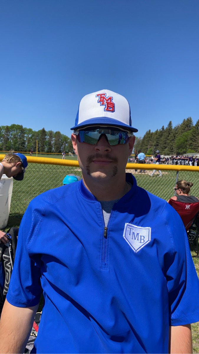 Everyone wish Coach Kemp a big Happy Birthday today!!🎊