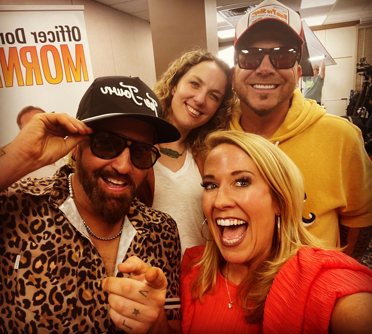 Fri- Tyler Booth @ Grand Ole Opry, Sat - Randy Houser @ Amp at Log Still,
Sun- Tyler Childers @ Railbird,
now in Nashville catching up with friends at #MusicRowLive during CMA Fest. I’m so dang lucky I get to do this for a living. Working around music was all I ever wanted to do.