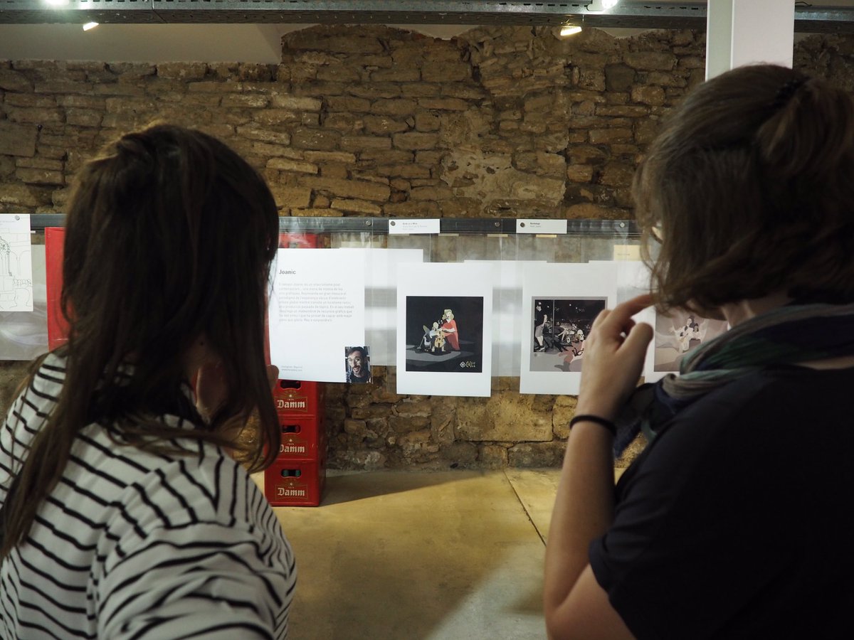 aphonicabny's tweet photo. “Des del moment que fas un gargot, ja dibuixes”. Inaugurada l’exposició ‘Dibuix en directe’ a la @FundaCoromina Espai Eat Art! ✨La podeu veure fins al 15 de juliol!
#aphonica #aphonica2023 https://t.co/QcKLLCOfmt