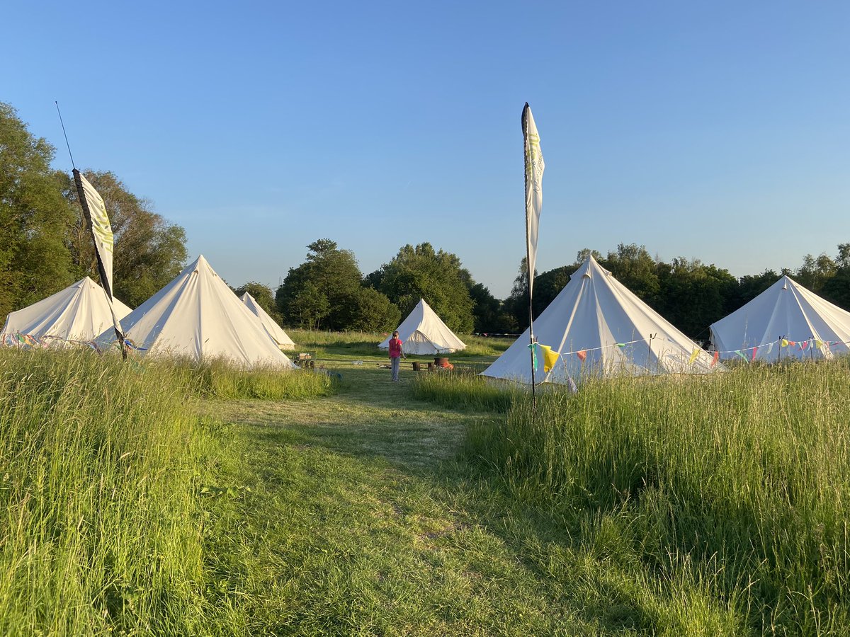 HpsPrimary's tweet photo. Year 4 are enjoying a lovely evening watching the sun go down at Hill End Camp. https://t.co/yjpkNMgyUC