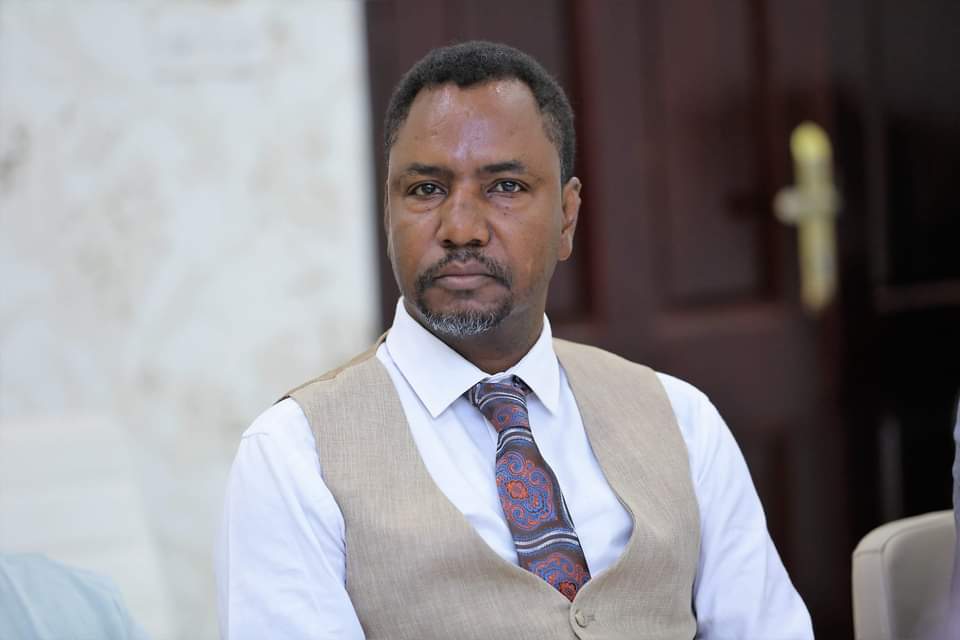 Madaxweynaha Dowladda Koonfur Galbeed Mudane Cabdicasiis Xasan Maxamed Laftagareen ayaa Gudoomiyey Shirkii Golaha Wasiirada
Shirkan ayaa waxaa lagu ansixiyey Hanaanka Doorrasho Qof iyo Cod ah iyo kuwo kale.