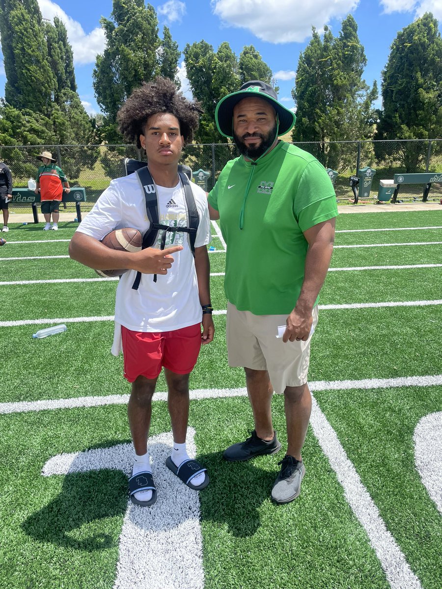 Had a great day at the <a href="/USFFootball/">USF Football</a> mega camp today!! 💚💛🤘 <a href="/CoachFlemWR/">RJ Fleming</a> <a href="/ToledoQBs/">Robert Weiner</a> <a href="/ToledoFB/">Toledo Football</a> <a href="/LargoFootball/">Largo Football</a> <a href="/PinellasHSMedia/">Pinellas Highschool Media Group</a> @CoachGreen 
<a href="/TheQBEngineer/">Drew Phillips</a> <a href="/maxwray10/">Max Wray</a>