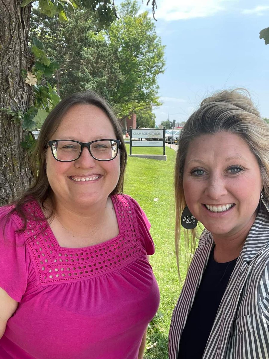marthaamackay's tweet photo. Spent some time at @emporiastate with @erica_huggard inspiring future educators!  #femalesinscience #teachers #emporiaproud https://t.co/5Kjlt7azFv