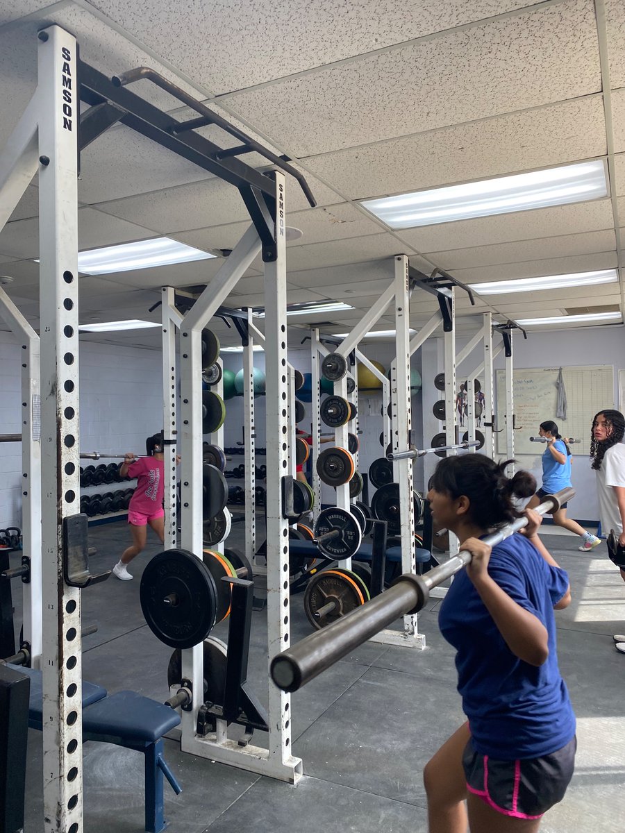 Del Valle Girls’ Basketball tweet media