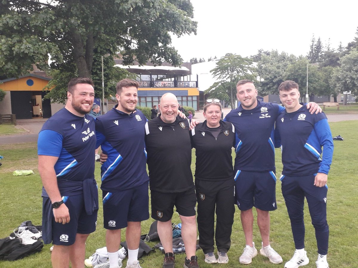 Andy Cummins tweet media