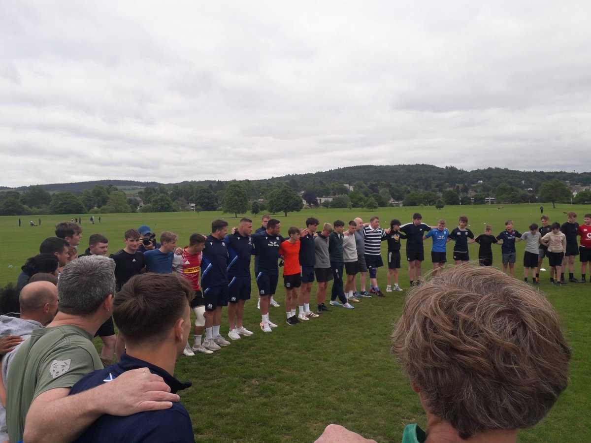 Andy Cummins tweet media