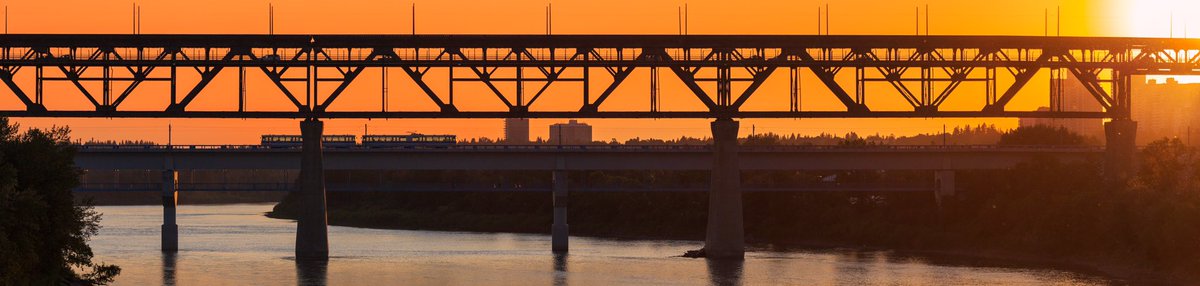 jakebrad77's tweet photo. #yeg Sunset through the High Level Bridge #summersunset #yegphotographer #albertasunset https://t.co/inNpwV9bbv