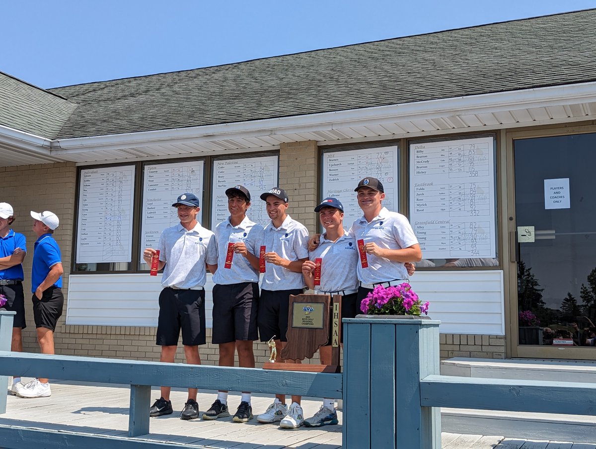 TiptonHS's tweet image. Golf Regional Update: With a team score of 303, the Blue Devils advance to state! The boys finished 2nd as a team.

Gavin hare finished 3rd overall (-1).

Maverick Conaway(-2) is in a playoff for overall champion!

Congratulations, Blue Devils!
