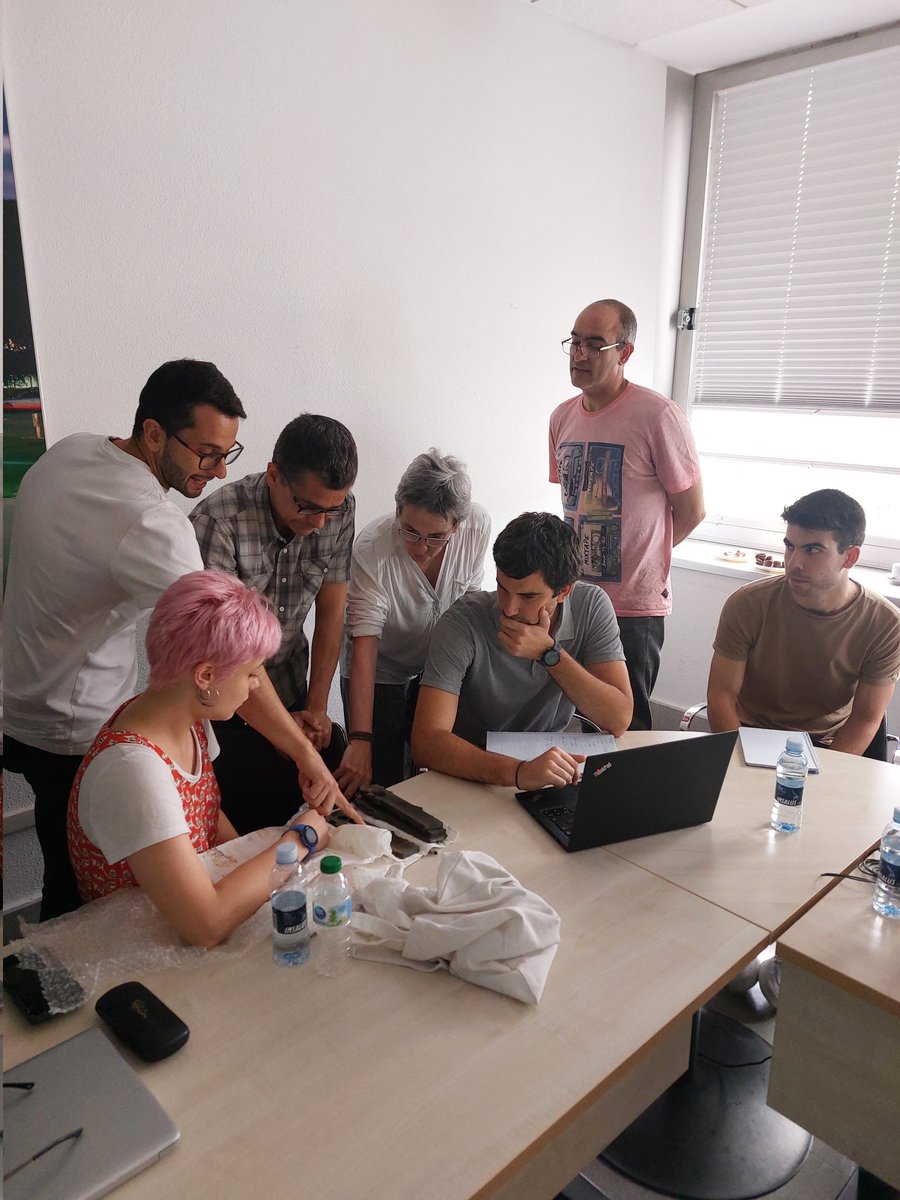 Cluster_Energia's tweet photo. Los socios de #H2MAT se reunen en la sede de @Ceit_BRTA para una puesta en común de los avances en cuanto a la hibridación y caracterización de las distintas aleaciones que se están analizando para medios ricos en #hidrógeno. Visita a los laboratorios incluida! https://t.co/SIefXivHHO