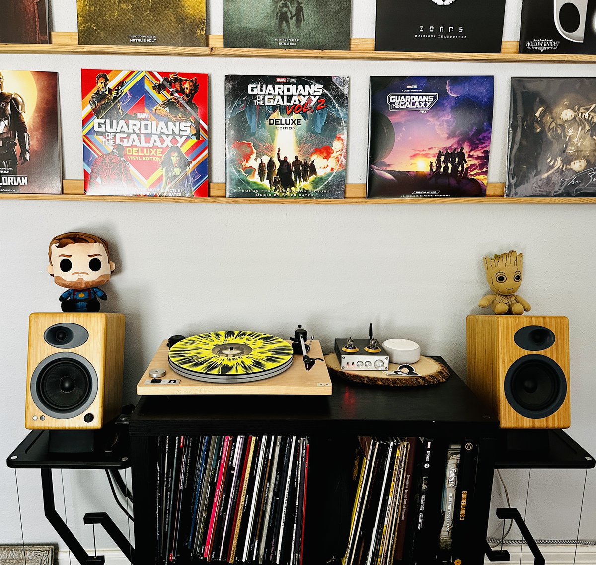nickfloyd's tweet photo. Spinning @thomasbrushdev's superb Neversong OST published via @SerenityForge - Look at that press! Thanks for the signature Thomas; it makes the vinyl spin that much more smoothly 😉 #vinyl #indiegames #atmosgames https://t.co/pBkrxeUODM