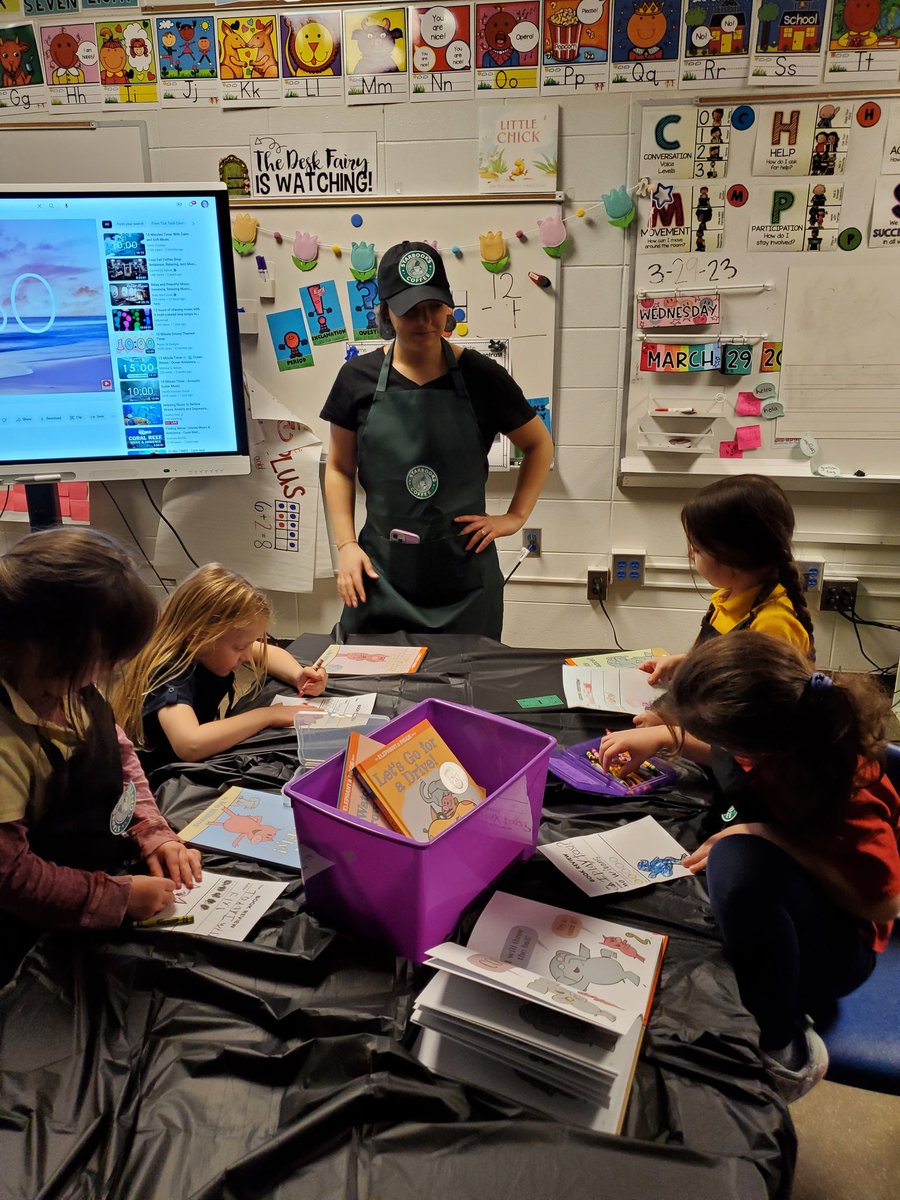 Throw back to when Ms. Hall's Class transformed into Star Books! The students got to draw their very own book reviews! <a href="/TiaHall4200/">Tia Hall</a>
#LayneLions #WeAreJCPS #LayneLeadersCanAndWillAchieve #LayneProud #GrowThroughWhatYouGoThrough