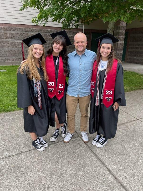 Ridgeline_MS's tweet photo. So amazing to see our former students at the Ridgeline Grad Walk! #ClassOf2023 #STORMFamily https://t.co/U1zCZM6AS7