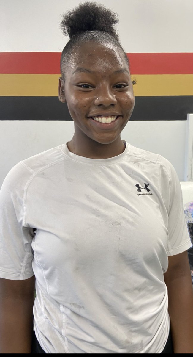 Bury_HornetsFB's tweet photo. Congratulations to our IRON HORNETS of the week, Allanah McArthur, Jamantay Cox, and Jaden Warren! Great work this week! Keep grinding!! We're working over here!! All athletes come join us!!! 🐝🐝 #BuryBuilt #TogetherWeSwarm https://t.co/yNOAkw0pb8