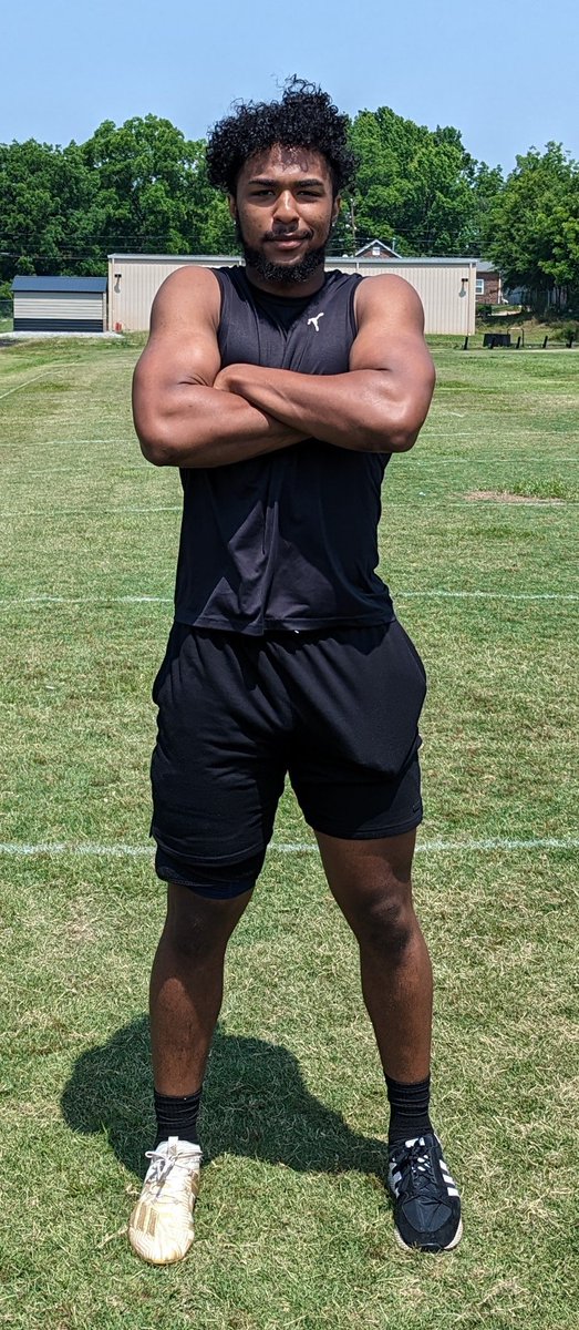 Bury_HornetsFB's tweet photo. Congratulations to our IRON HORNETS of the week, Allanah McArthur, Jamantay Cox, and Jaden Warren! Great work this week! Keep grinding!! We're working over here!! All athletes come join us!!! 🐝🐝 #BuryBuilt #TogetherWeSwarm https://t.co/yNOAkw0pb8
