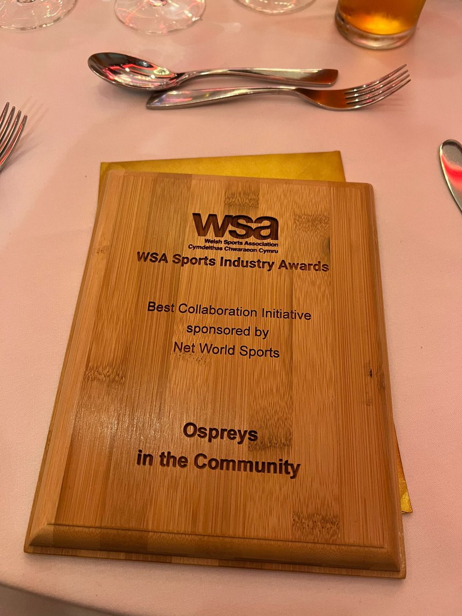 Ospreys in the Community (@communityosprey) on Twitter photo ๐ WE WON!! ๐
Best Collaboration initiative award along side
<a href="/cymru_AFC/">Action for Children Cymru</a> <a href="/PhiltronicsLtd/">Philtronics Limited</a>
#MoreThanRugby
<a href="/AnnePritchard14/">Anne Pritchard</a> <a href="/PritchardSimon/">Simon Pritchard</a> ๐ WE WON!! ๐
Best Collaboration initiative award along side
<a href="/cymru_AFC/">Action for Children Cymru</a> <a href="/PhiltronicsLtd/">Philtronics Limited</a>
#MoreThanRugby
<a href="/AnnePritchard14/">Anne Pritchard</a> <a href="/PritchardSimon/">Simon Pritchard</a>