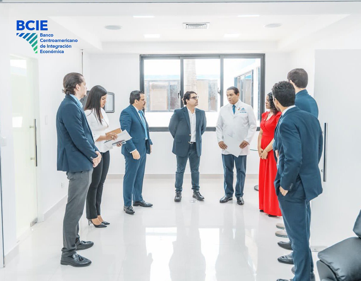 BCIE_Org's tweet photo. El #BCIE entrega donación de equipos, insumos médicos y vehículos al Ministerio de Salud Pública y Asistencia Social #MISPAS, en la República Dominicana.
Siga el link saber más sobre este importante donativo: https://t.co/ILNSX5Lu12
@SaludPublicaRD https://t.co/vTdj3nvnQn