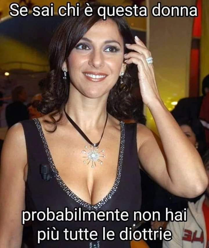 iltugnela's tweet photo. E allora sarà per questo che bo dovuto mettere gli occhiali 😂🤣 https://t.co/DV8qT8mtbl
