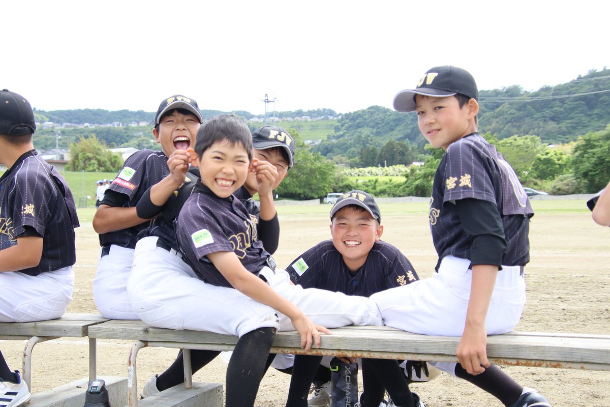 FRaijins's tweet photo. 子供達の笑顔は今年も健在です☻ https://t.co/S58brW6A5k