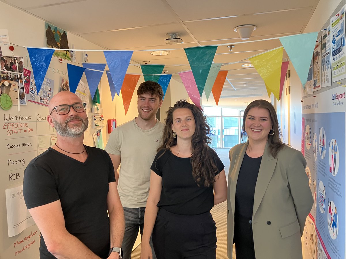 Bij de Jongerenacademie zijn we gestart met een nieuwe aanpak tegen #jeugdwerkloosheid. De belangrijkste pijlers: een effectieve start voor iedereen en een intensievere aanpak voor jongeren buiten beeld. Ties, Daan, Lisanne en Jennifer zijn enthousiast: delftsupport.nl/nieuwe-aanpak-…