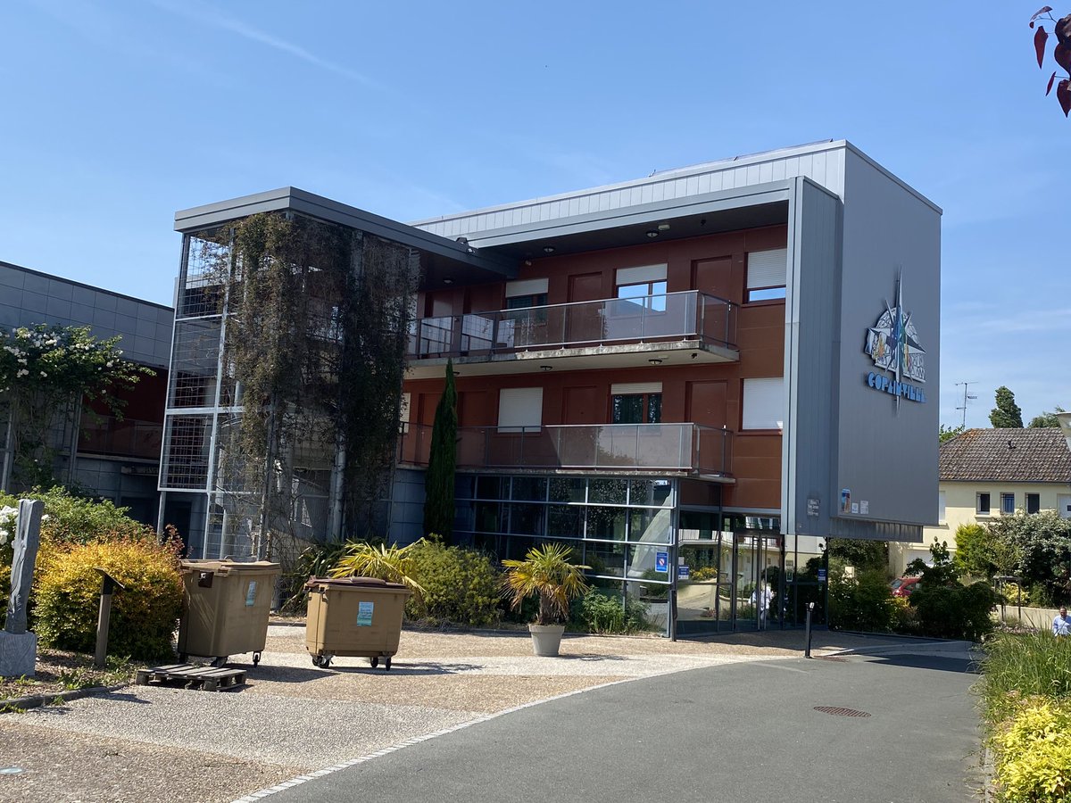 JpLeScornet's tweet photo. Très heureux de participer à l’AG de l’association Copainville, acteur multi facettes, incontournable dans la mise en place de l’accompagnement social sur le territoire. #FJT, #CHRS, #accueilvictimesconjugales #hebergementdurgence #maisonparentale #restaurant #insertionsociale https://t.co/yCHoAtT5s9