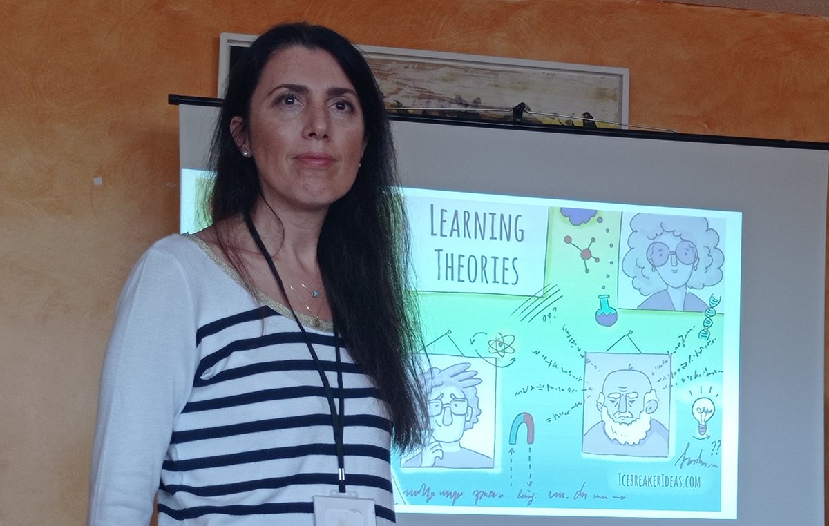 Evi Topali tweet media