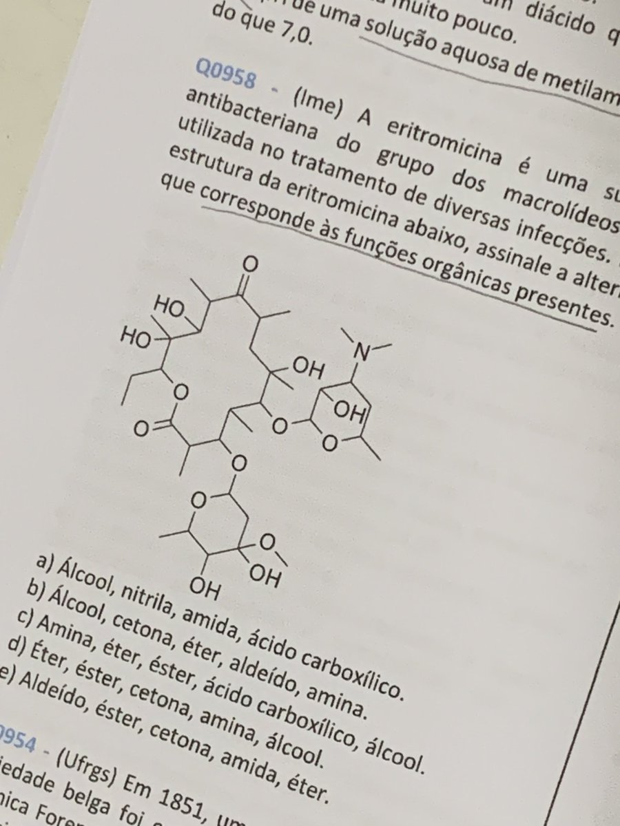 isabenkyo's tweet image. acho química orgânica tão linda
