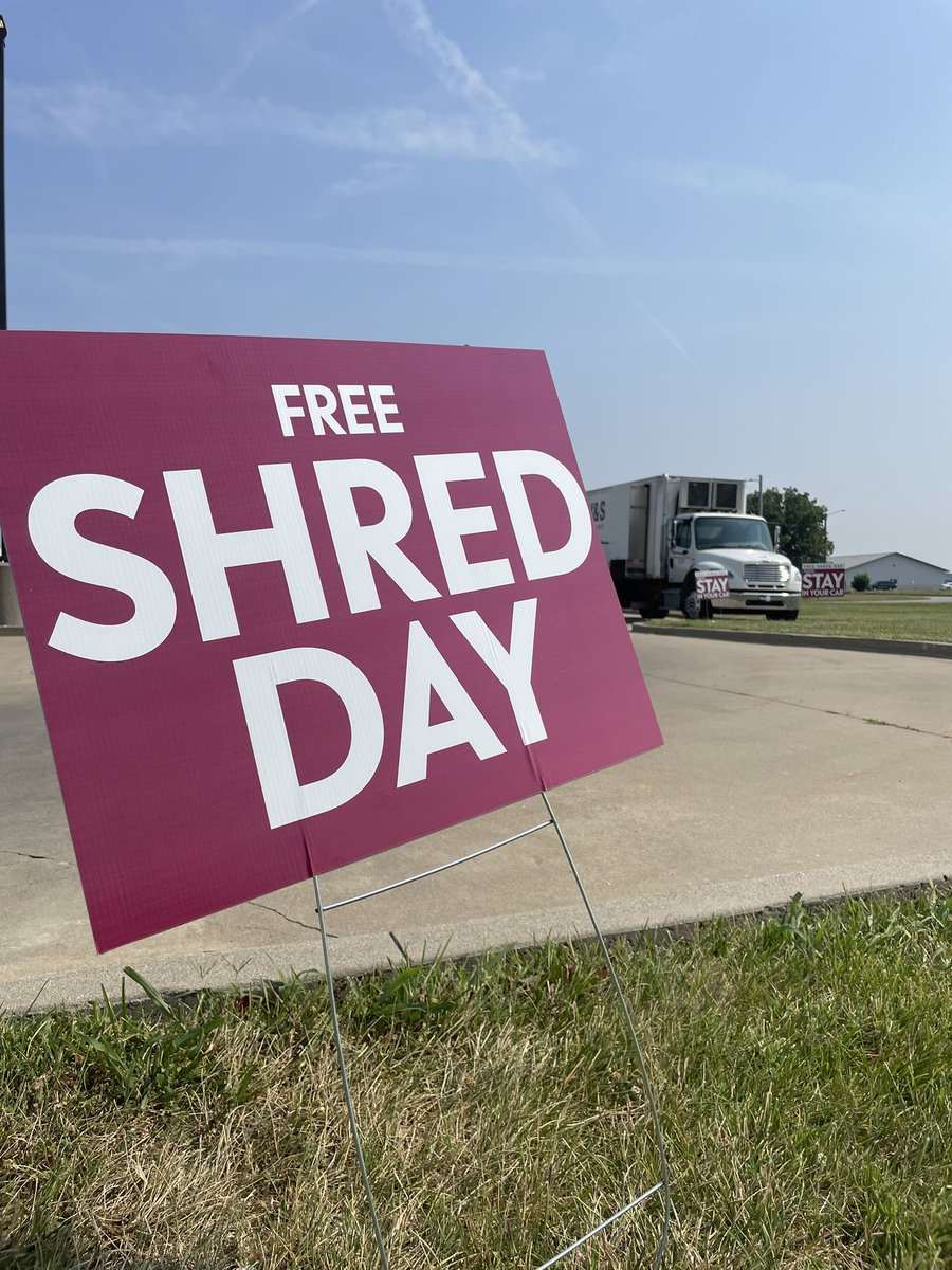 Visit us from 10-2 in Harrisburg! 

Bring up to 50 pounds of personal paper documents to shred TODAY, Thursday, June 8, at 777 E. Ford St., Harrisburg.