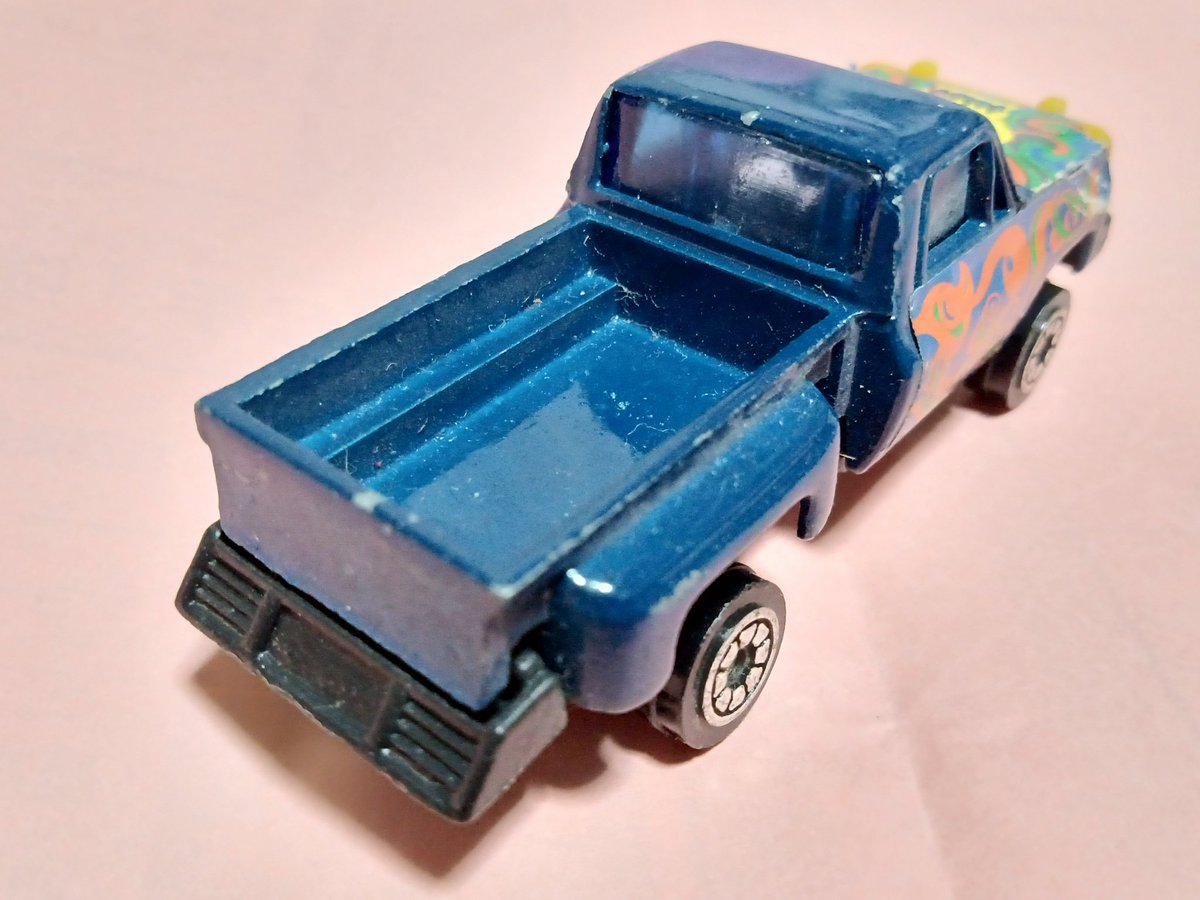 TC343mi_ni_car's tweet photo. FAIE
#CHEVROLET #STEPSIDE
*シャーシの CORVETTE の文字は削除
#チープミニカー #ミニカー
#faie #フェイエ
(2020/10/23本オフ八木) https://t.co/Z27okDJ89x