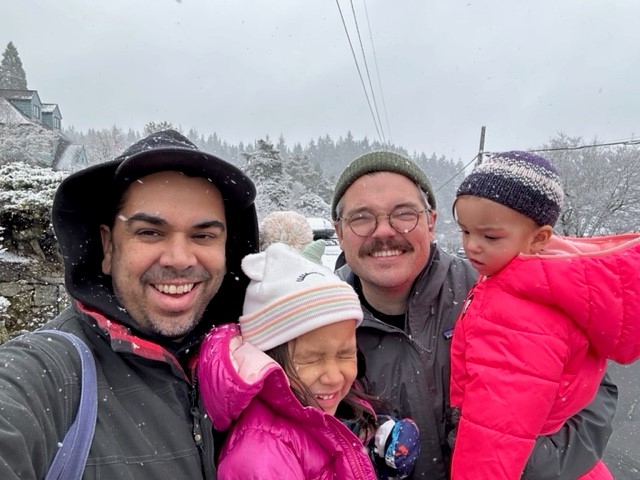 Meet the Team- Patrick Worth, MD, FACS, FSSO, AOSA Membership &amp; Program Committee Chair who is a Hepatobiliary and Pancreatic Surgeon at OHSU with his family
<a href="/PatrickJWorth/">Patrick J. Worth, MD</a> @OHSUsurgery 

#SurgeryPride